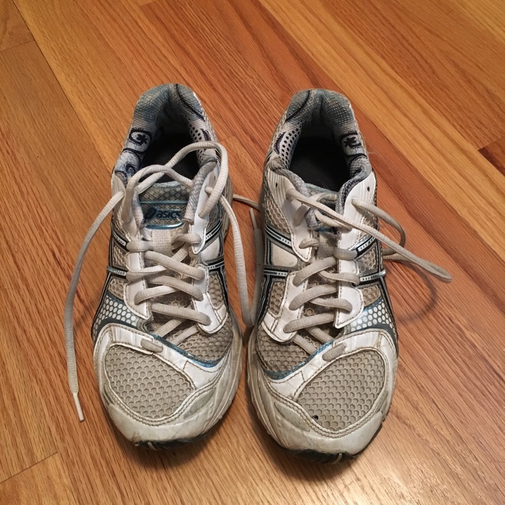 Running sneakers